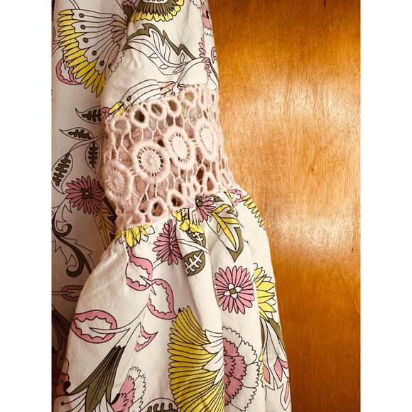 Crown & Ivy Women's Floral Long Sleeve Shirt V-Neck Flared Sleeves Size M - Picture 4 of 7